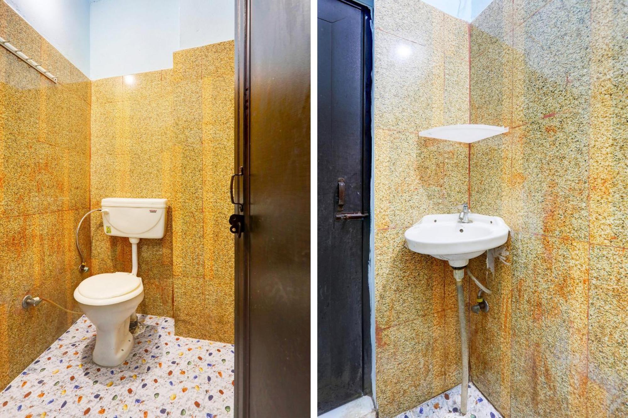 Spot On New Diamond Guest House Rudrapur Exterior photo